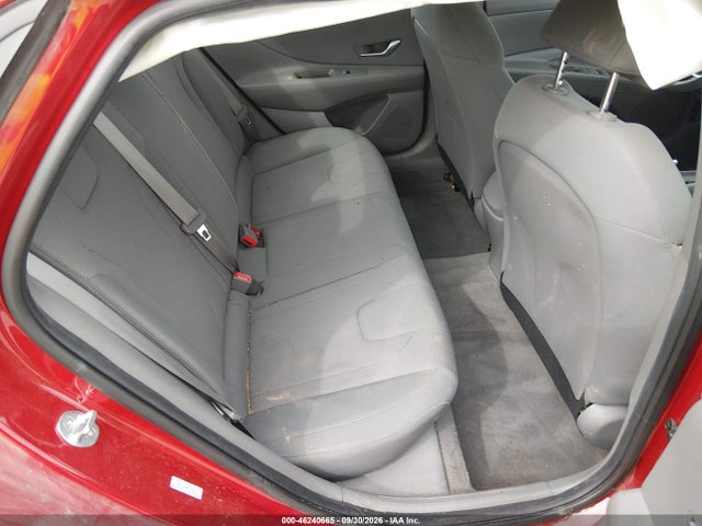 2022 HYUNDAI ELANTRA SE 8