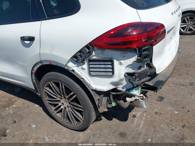 2017 PORSCHE CAYENNE PLATINUM EDITION 6