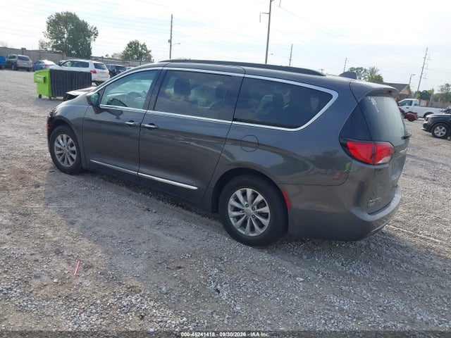 2017 CHRYSLER PACIFICA TOURING-L 3