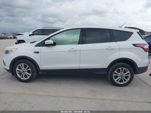 2017 FORD ESCAPE SE 15