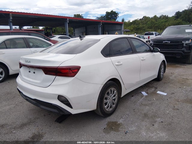 2022 KIA FORTE FE 4