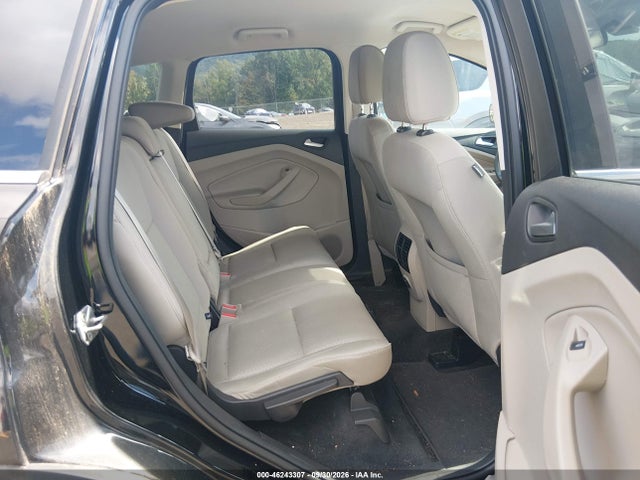 2017 FORD ESCAPE SE 8
