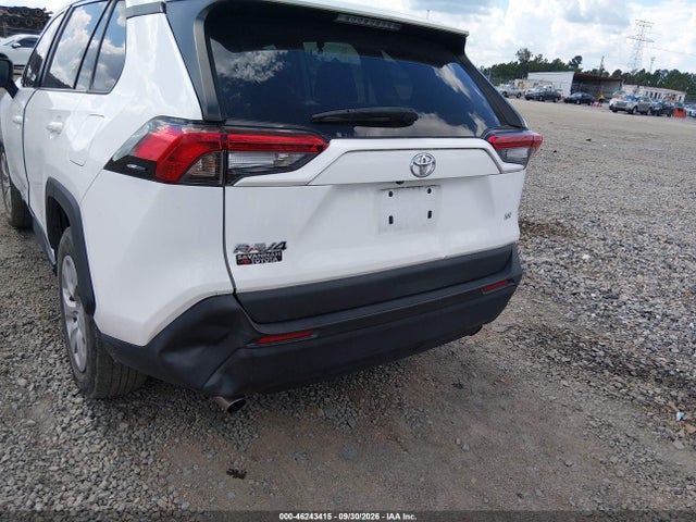 2024 TOYOTA RAV4 LE 17