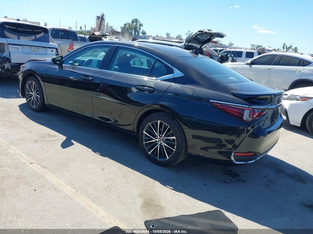 2025 LEXUS ES 300H 3