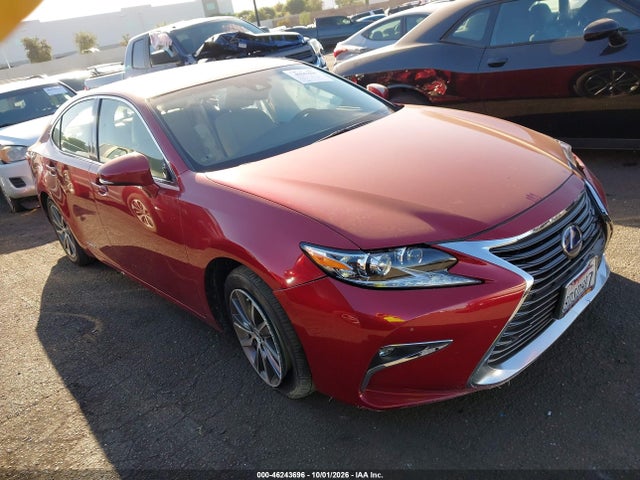 2018 LEXUS ES 300H
