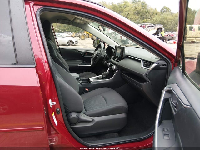 2019 TOYOTA RAV4 LE 5