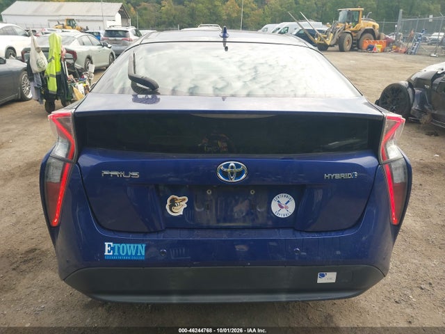 2017 TOYOTA PRIUS THREE 16
