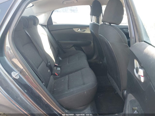 2019 KIA FORTE FE 8