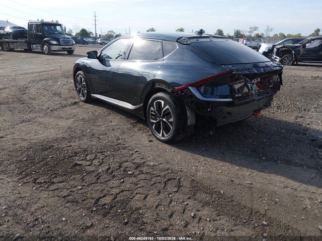 2022 KIA EV6 WIND 3