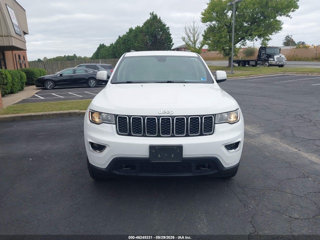 2019 JEEP GRAND CHEROKEE LAREDO E 4X4 11