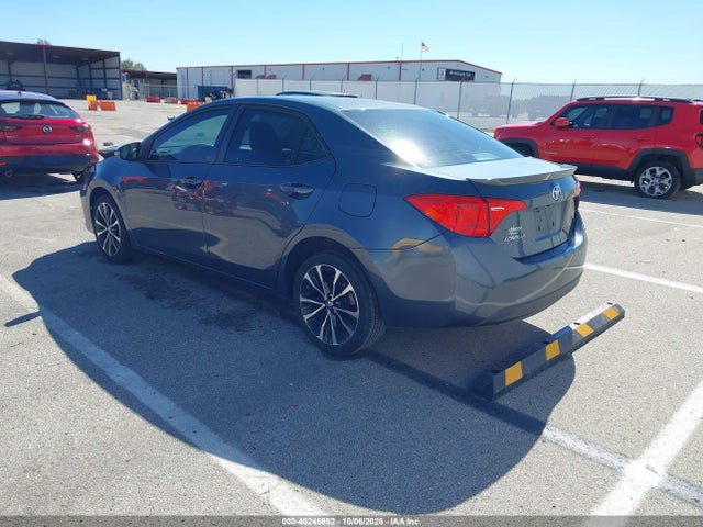 2017 TOYOTA COROLLA SE 3