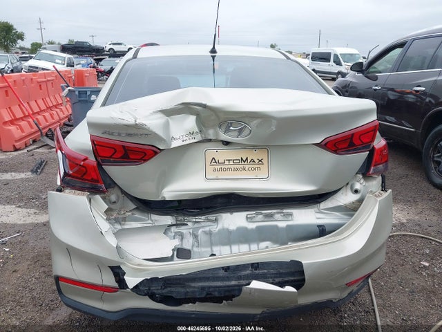 2019 HYUNDAI ACCENT SE 16