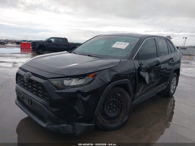 2022 TOYOTA RAV4 LE 2