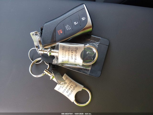 2025 LEXUS ES 350 11