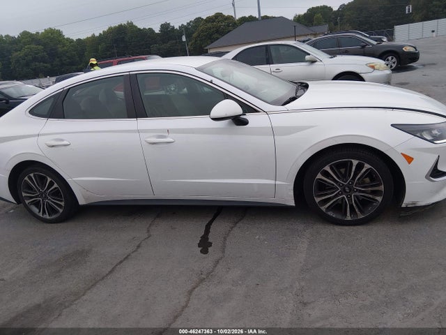 2021 HYUNDAI SONATA SE 13
