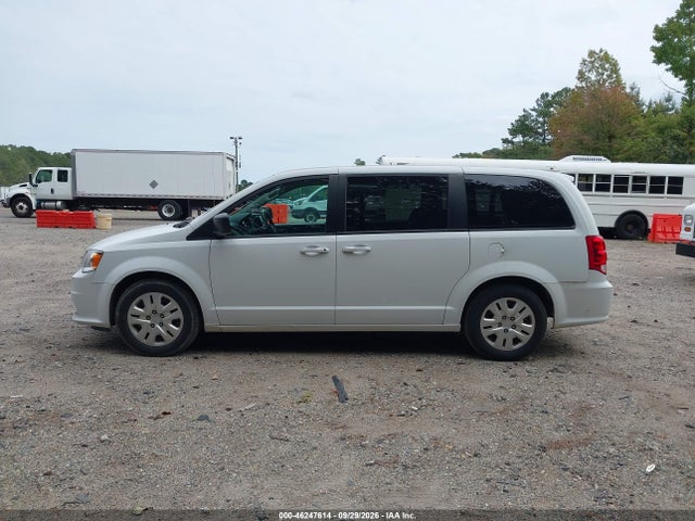 2018 DODGE GRAND CARAVAN SE 14