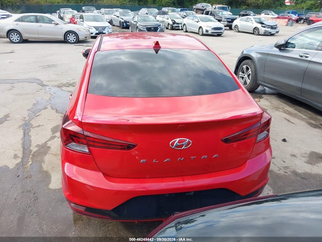2020 HYUNDAI ELANTRA SEL 17