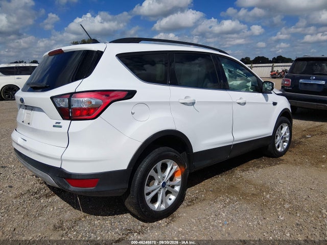 2018 FORD ESCAPE SE 4