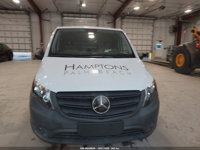 2022 MERCEDES-BENZ METRIS 6