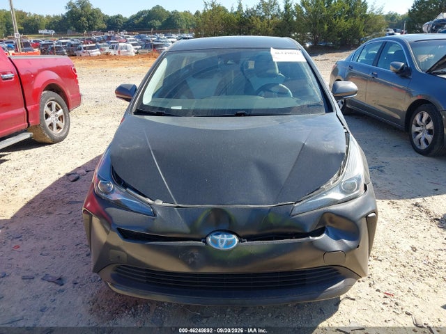 2019 TOYOTA PRIUS XLE 12