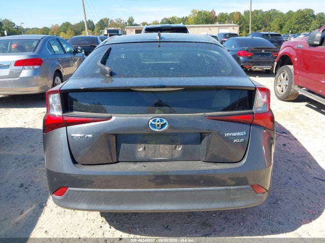 2019 TOYOTA PRIUS XLE 16