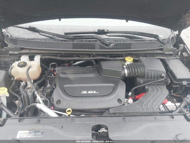 2018 CHRYSLER PACIFICA LIMITED 10