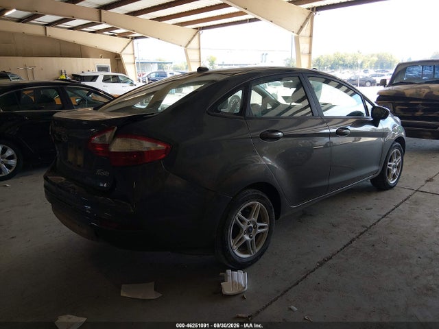 2017 FORD FIESTA SE 4