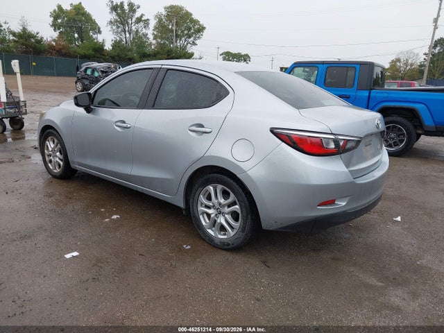 2017 TOYOTA YARIS IA 3