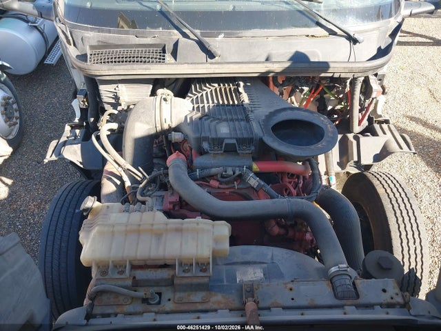 2019 INTERNATIONAL LT 10
