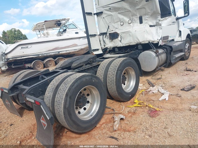2019 INTERNATIONAL LT 4