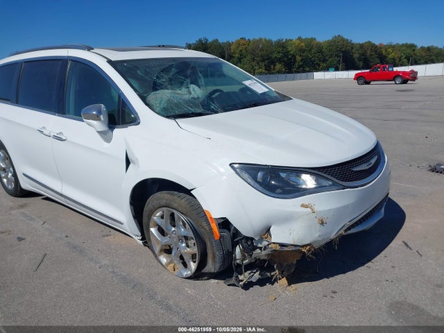 2018 CHRYSLER PACIFICA LIMITED 6