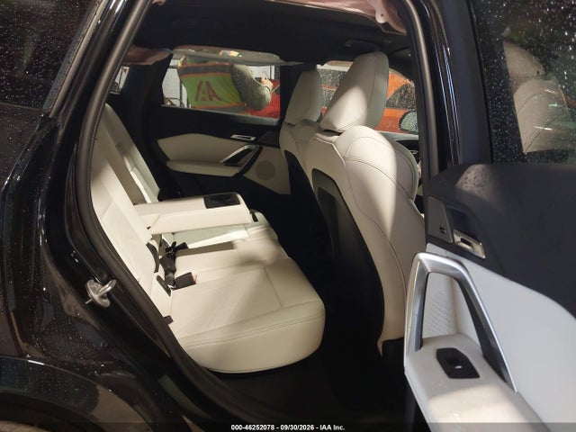 2027 BMW X1 8