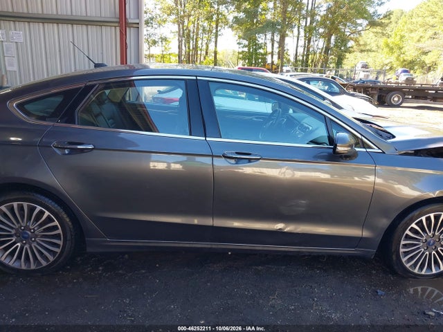 2017 FORD FUSION SE 12