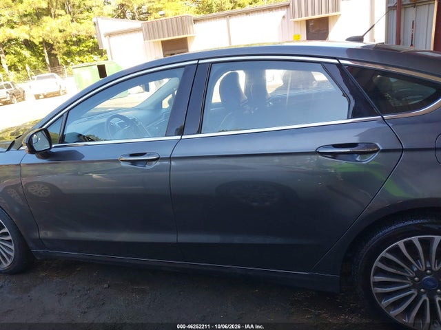 2017 FORD FUSION SE 13