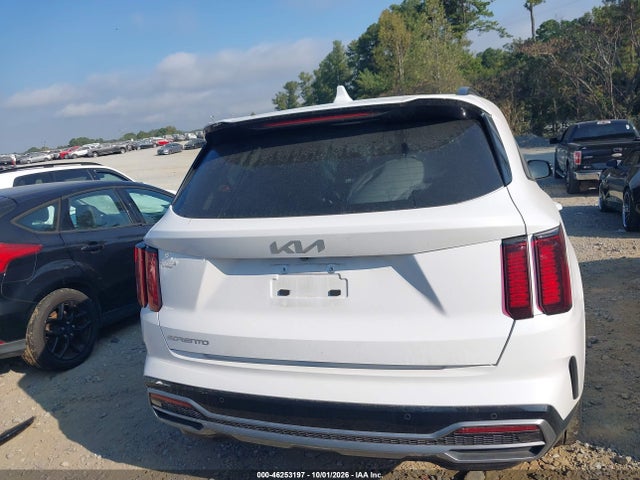 2023 KIA SORENTO S 16