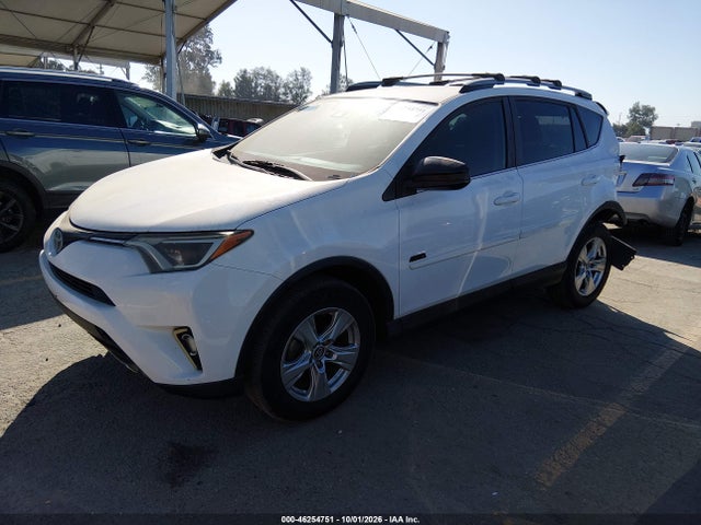 2017 TOYOTA RAV4 LE 2