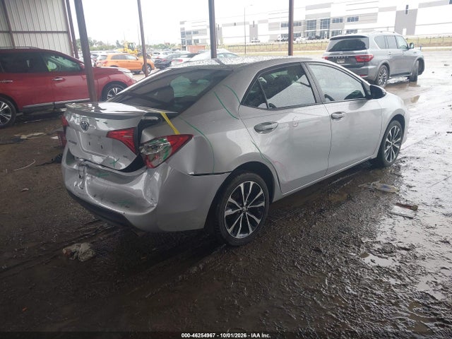 2017 TOYOTA COROLLA SE 4