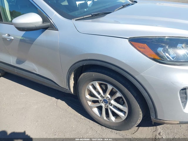 2020 FORD ESCAPE SE 6