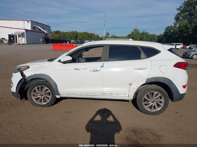 2017 HYUNDAI TUCSON SE 14