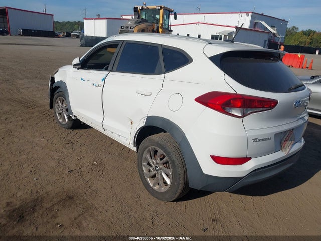 2017 HYUNDAI TUCSON SE 3