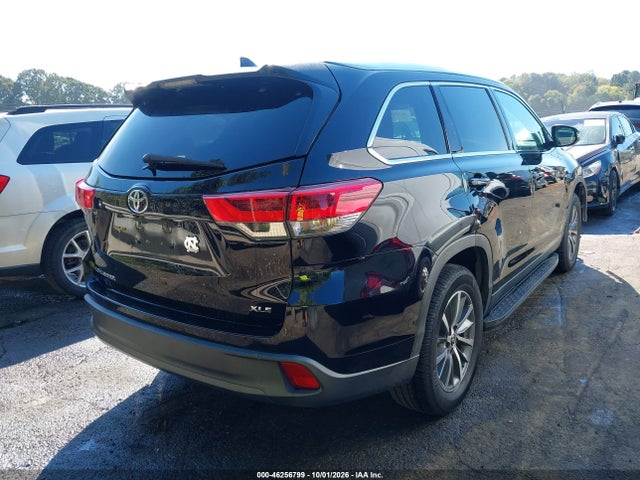2019 TOYOTA HIGHLANDER XLE 4