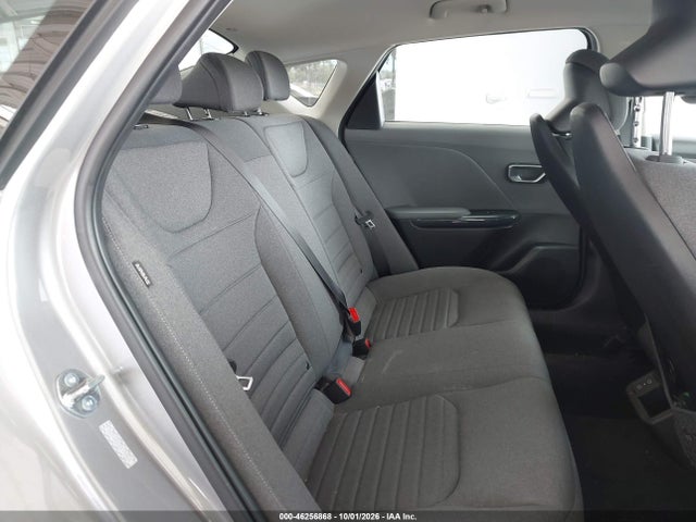 2025 KIA K4 EX 8