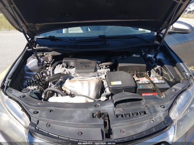 2017 TOYOTA CAMRY SE 10