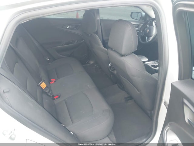 2017 CHEVROLET MALIBU 1LT 8