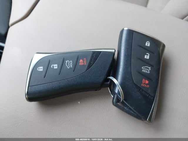 2021 LEXUS ES 300H LUXURY 11