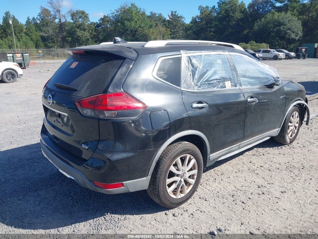2017 NISSAN ROGUE SV 4