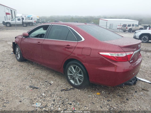 2017 TOYOTA CAMRY SE 3