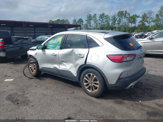 2020 FORD ESCAPE SE 3