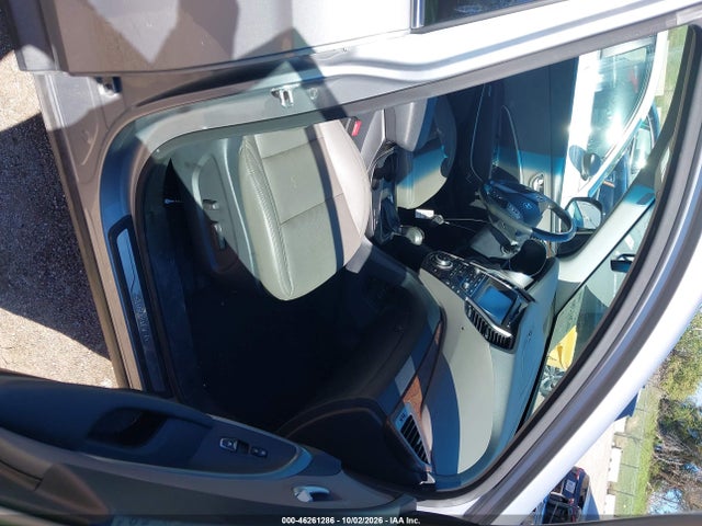 2017 HYUNDAI SANTA FE SE 5