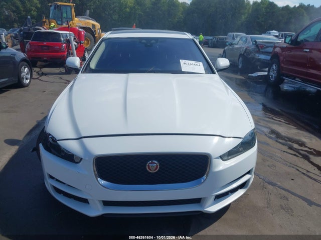 2017 JAGUAR XE 25T PREMIUM 12
